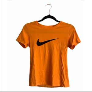 The Nike Tee dri fit Orange Black, S